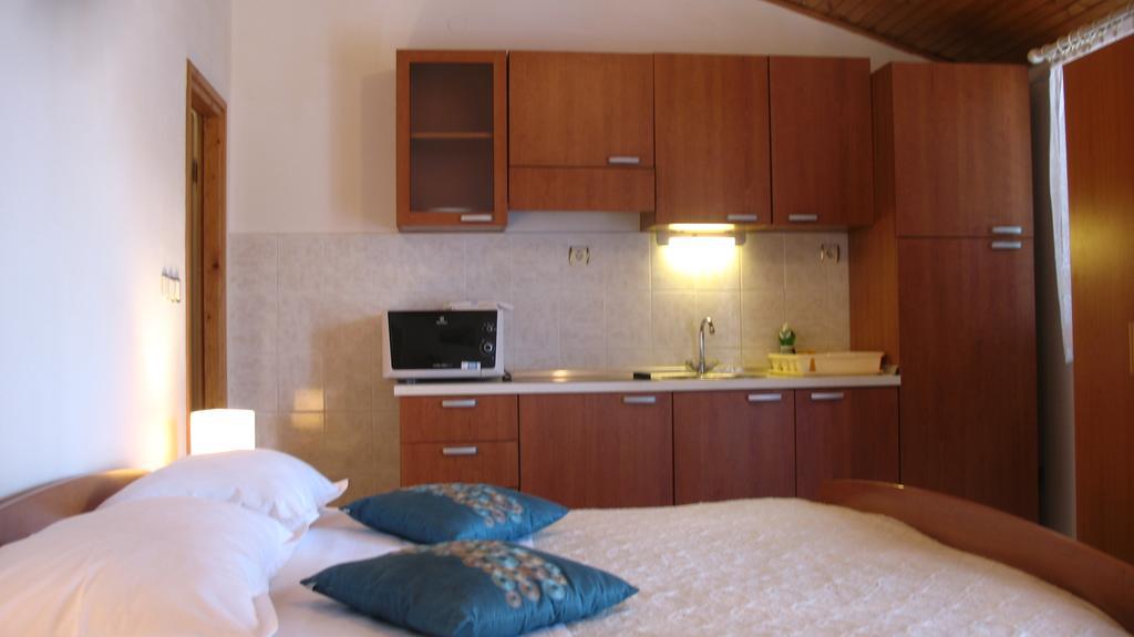 Krkahaus Hotel โลโซวาซ ภายนอก รูปภาพ