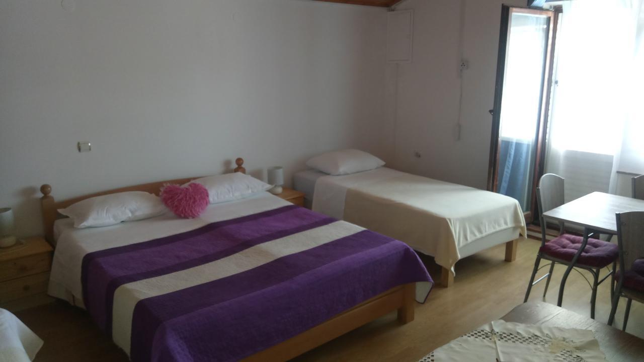 Krkahaus Hotel โลโซวาซ ภายนอก รูปภาพ