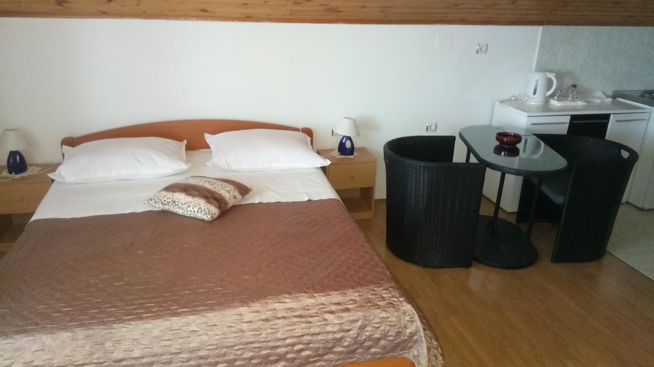 Krkahaus Hotel โลโซวาซ ภายนอก รูปภาพ
