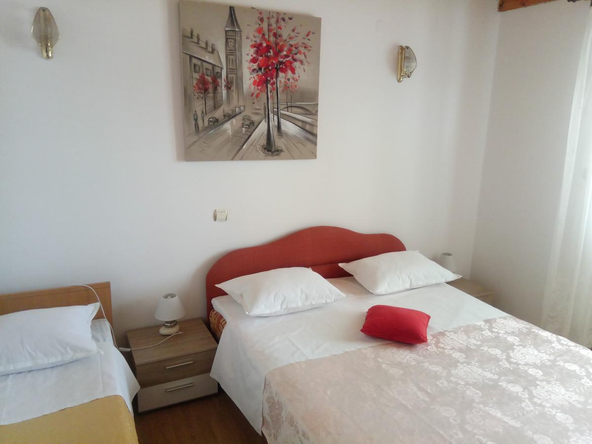 Krkahaus Hotel โลโซวาซ ภายนอก รูปภาพ